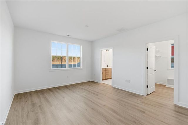 2056 Charwood DR, Chesapeake, VA 23320