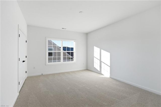 2056 Charwood DR, Chesapeake, VA 23320