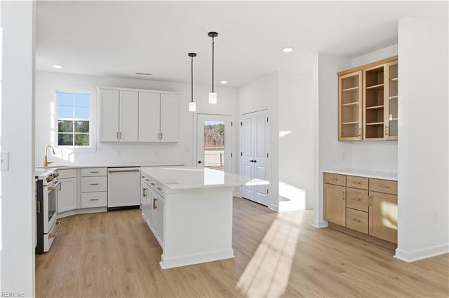 2056 Charwood DR, Chesapeake, VA 23320