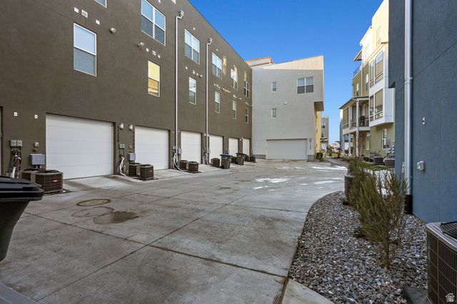 11237 S FREESTONE RD, South Jordan, UT 84009