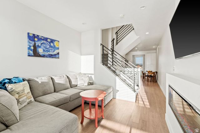 11237 S FREESTONE RD, South Jordan, UT 84009