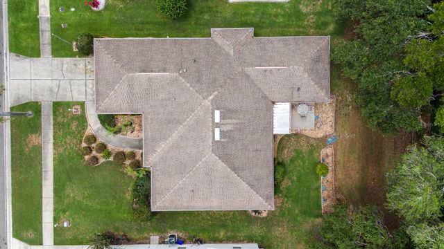 6634 NORTHLAKE DRIVE, Zephyrhills, FL 33542