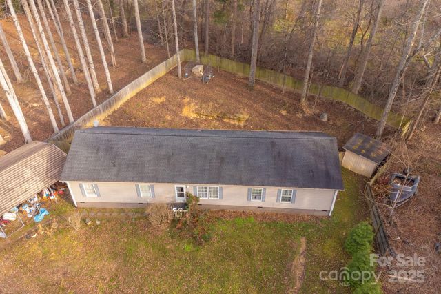 70 Peaceful View Trail, Hendersonville, NC 28792