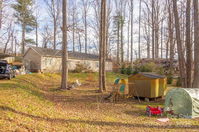 70 Peaceful View Trail, Hendersonville, NC 28792