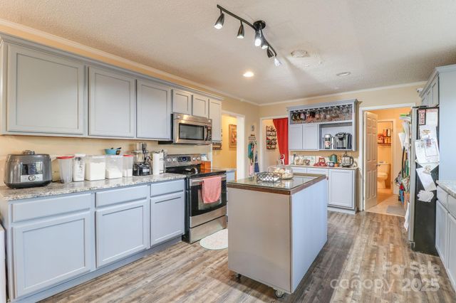 70 Peaceful View Trail, Hendersonville, NC 28792