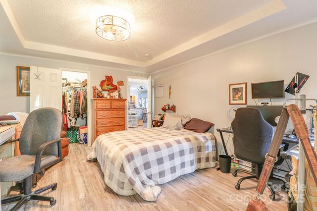 70 Peaceful View Trail, Hendersonville, NC 28792