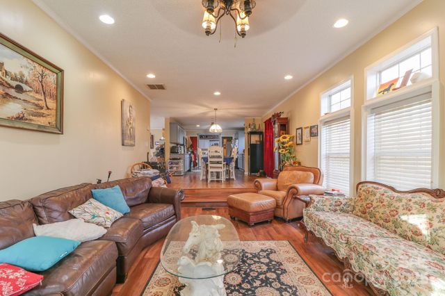 70 Peaceful View Trail, Hendersonville, NC 28792