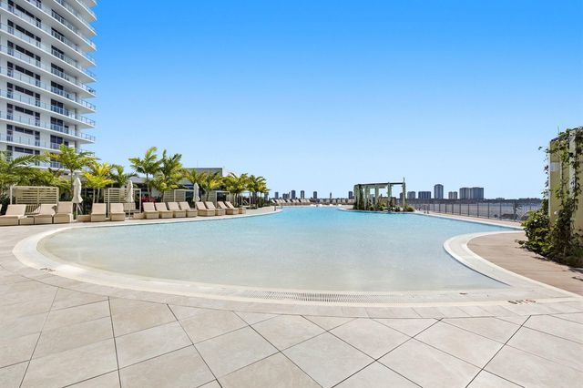 220 S Lake Shore Drive 2305, Lake Park, FL 33403