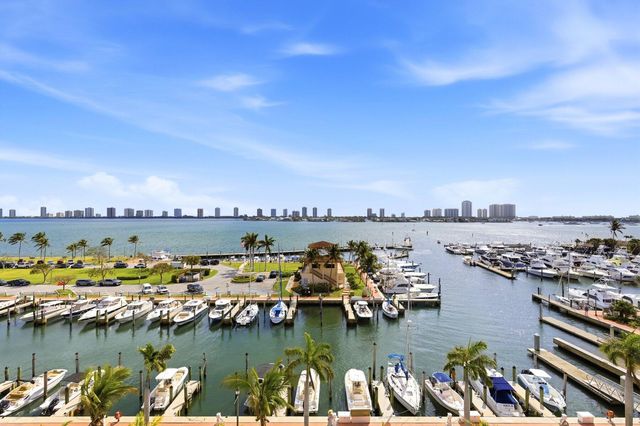 220 S Lake Shore Drive 2305, Lake Park, FL 33403