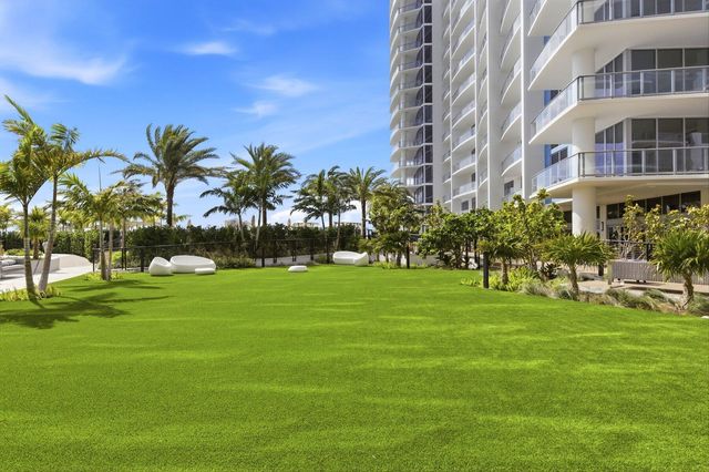 220 S Lake Shore Drive 2305, Lake Park, FL 33403