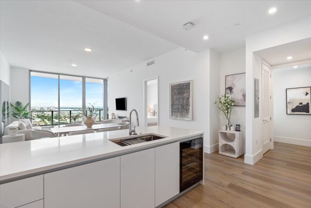 220 S Lake Shore Drive 2305, Lake Park, FL 33403