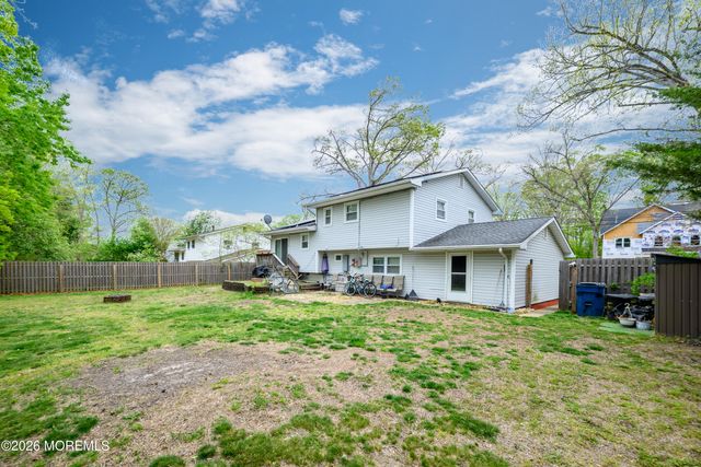 15 Princeton Drive, Jackson, NJ 08527