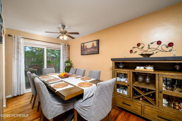 15 Princeton Drive, Jackson, NJ 08527