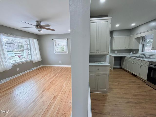 2805 Trail Six, Burlington, NC 27215