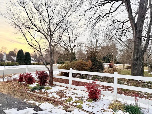 2805 Trail Six, Burlington, NC 27215