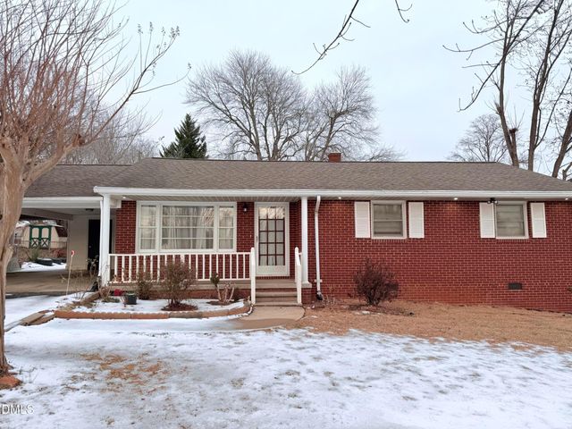 2805 Trail Six, Burlington, NC 27215