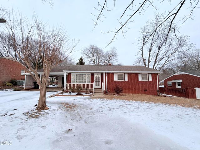 2805 Trail Six, Burlington, NC 27215