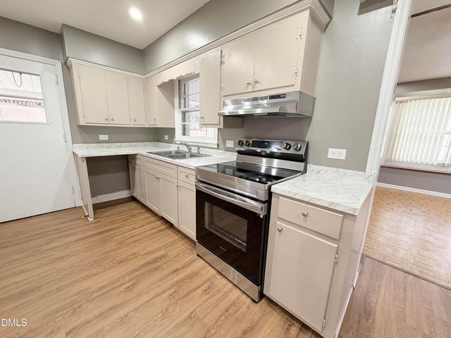 2805 Trail Six, Burlington, NC 27215