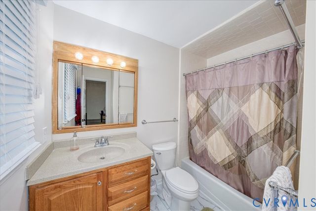 5400 Claridge Dr, Chesterfield, VA 23832