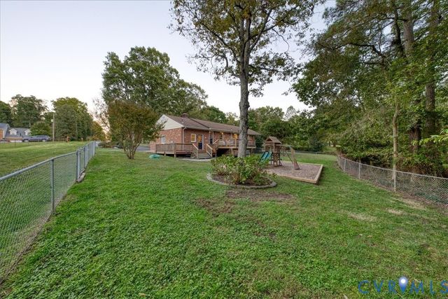 5400 Claridge Dr, Chesterfield, VA 23832