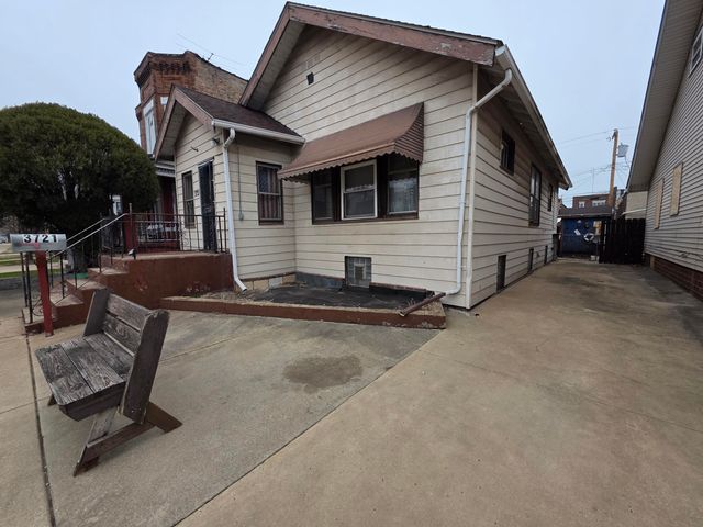 3721 Ivy Street, East Chicago, IN 46312