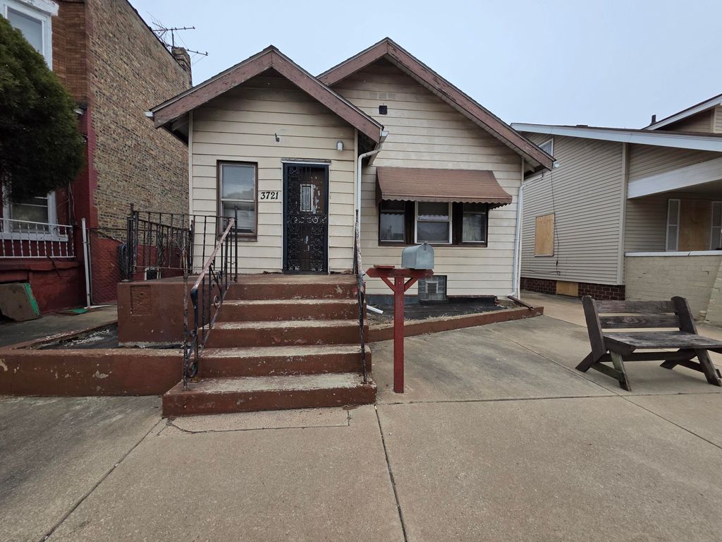 3721 Ivy Street, East Chicago, IN 46312