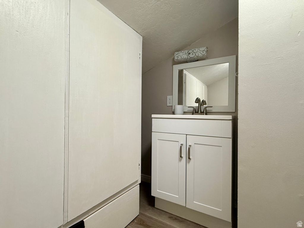 Image 17 of property listing at 15 MILLPOND, Stansbury Park, UT 84074