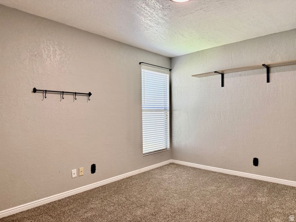 Image 6 of property listing at 15 MILLPOND, Stansbury Park, UT 84074