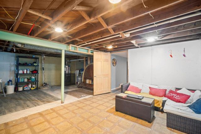 601 Edgewood AVENUE, South Milwaukee, WI 53172