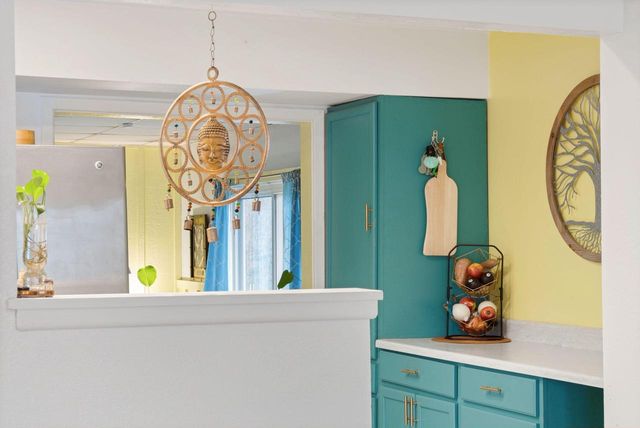 601 Edgewood AVENUE, South Milwaukee, WI 53172