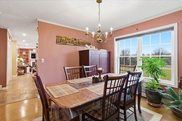 11 Floral Street, South Burlington, VT 05403