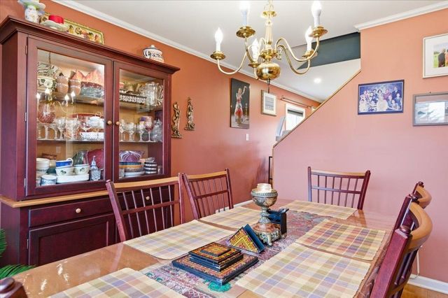 11 Floral Street, South Burlington, VT 05403