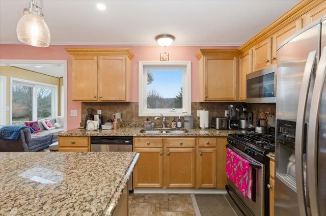 11 Floral Street, South Burlington, VT 05403
