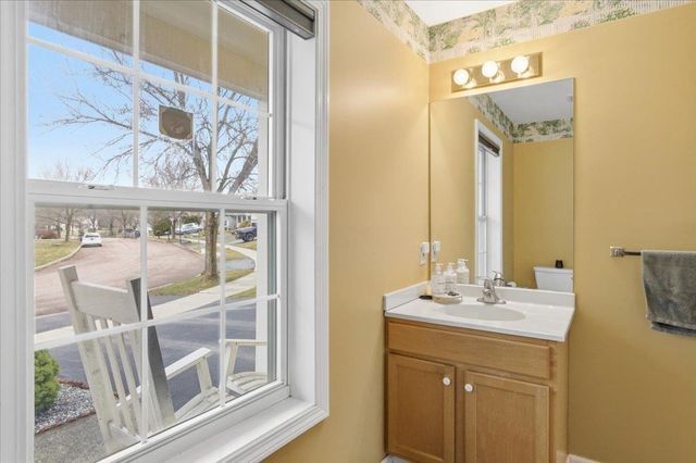 11 Floral Street, South Burlington, VT 05403