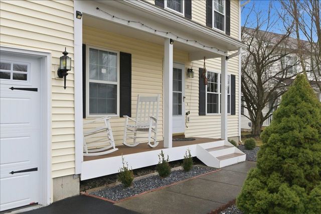11 Floral Street, South Burlington, VT 05403