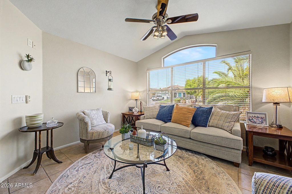 10233 W DALEY Lane, Peoria, AZ 85383 — photo 4