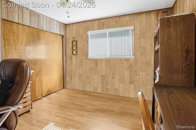8300 Lawrence Avenue, Ypsilanti, MI 48197