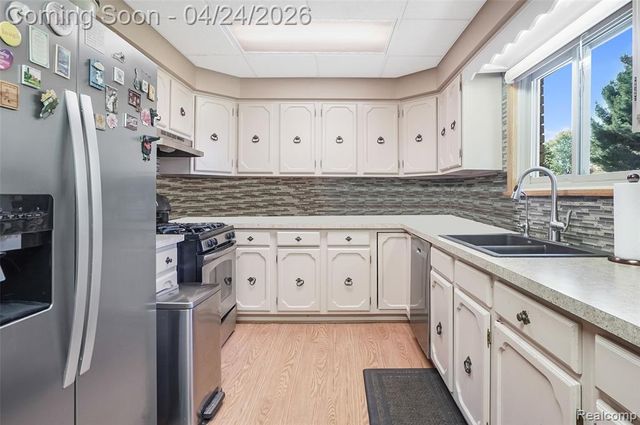 8300 Lawrence Avenue, Ypsilanti, MI 48197