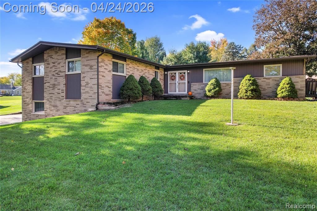 8300 Lawrence Avenue, Ypsilanti, MI 48197