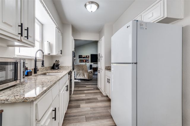 3820 Flamingo Lane, Irving, TX 75062