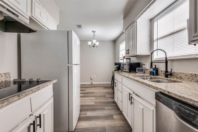 3820 Flamingo Lane, Irving, TX 75062