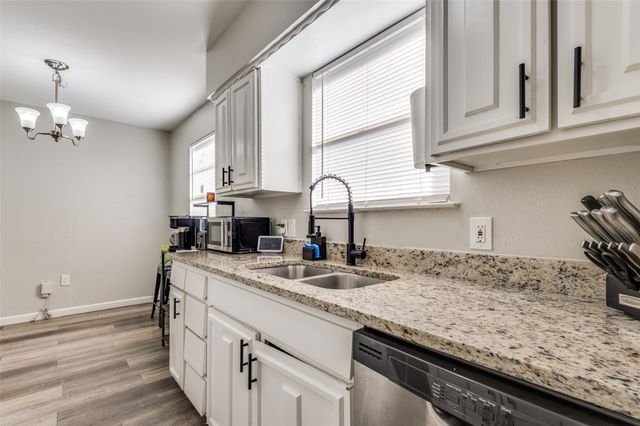 3820 Flamingo Lane, Irving, TX 75062