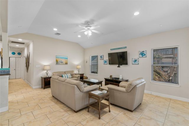 13819 Mutiny Lane, Galveston, TX 77554
