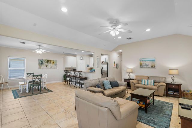 13819 Mutiny Lane, Galveston, TX 77554