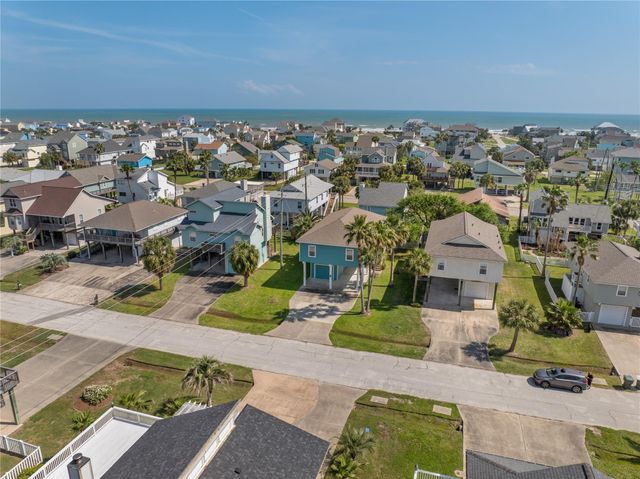 13819 Mutiny Lane, Galveston, TX 77554