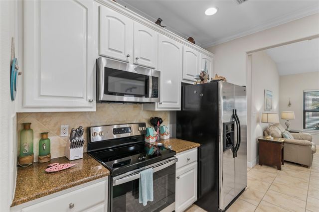 13819 Mutiny Lane, Galveston, TX 77554