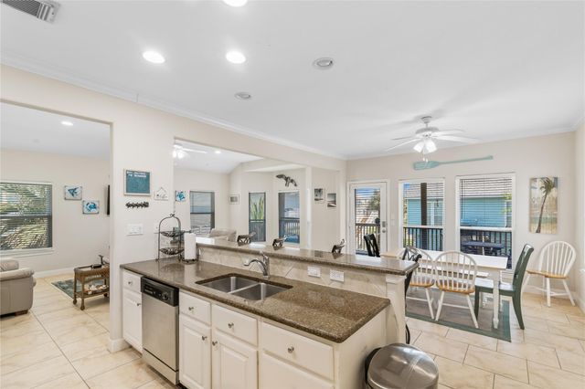 13819 Mutiny Lane, Galveston, TX 77554