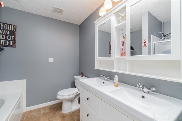 220 Governors Avenue, Trenton, OH 45067
