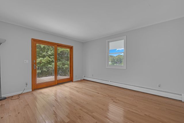 19 Crocker Ave, Lunenburg, MA 01462