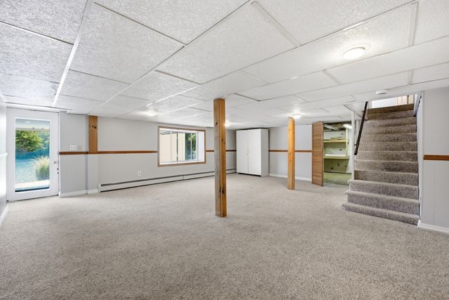 19 Crocker Ave, Lunenburg, MA 01462